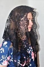Black Brillante Spanish Veil